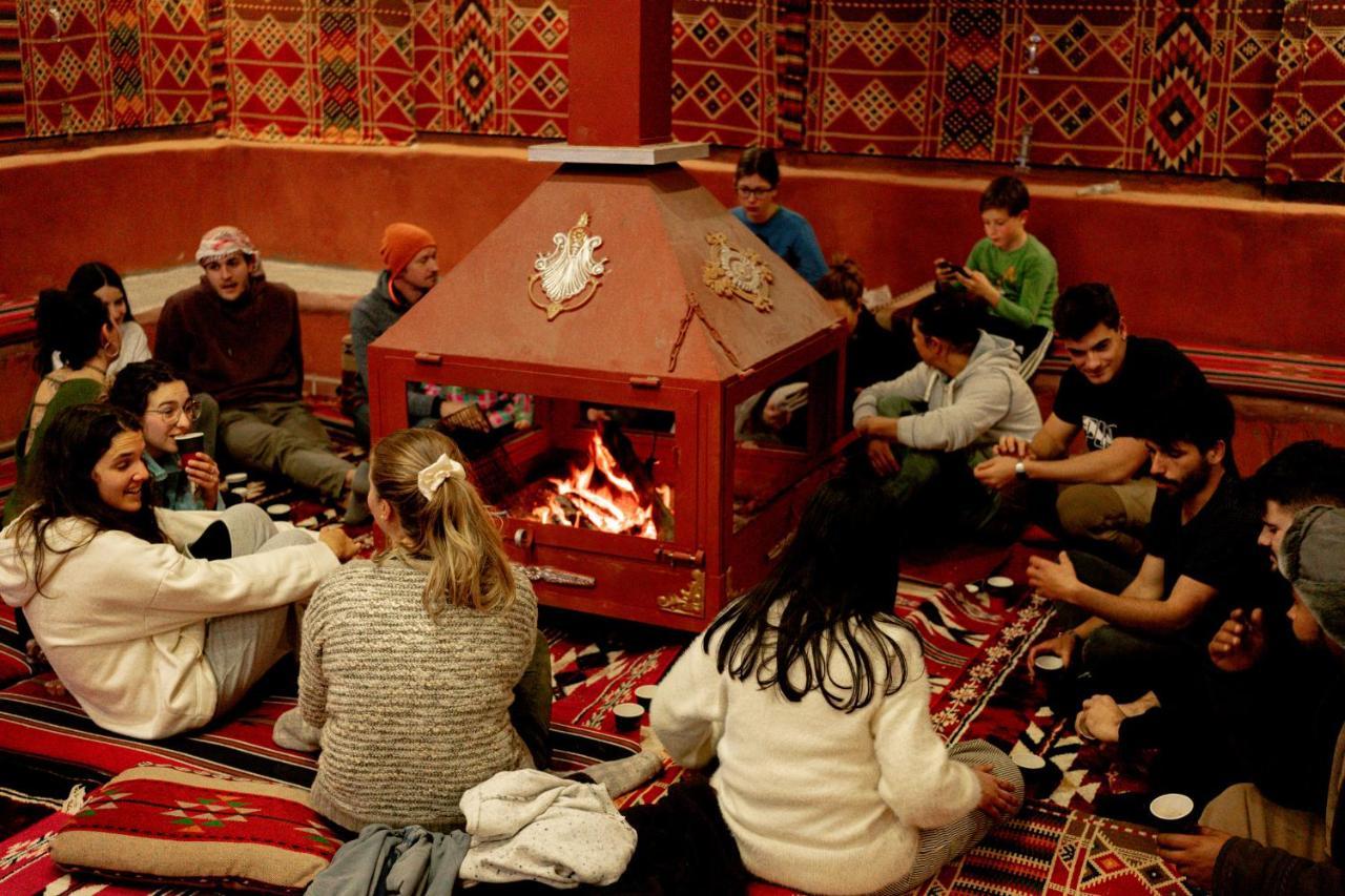 Wadi Rum Sunrise Camp ภายนอก รูปภาพ