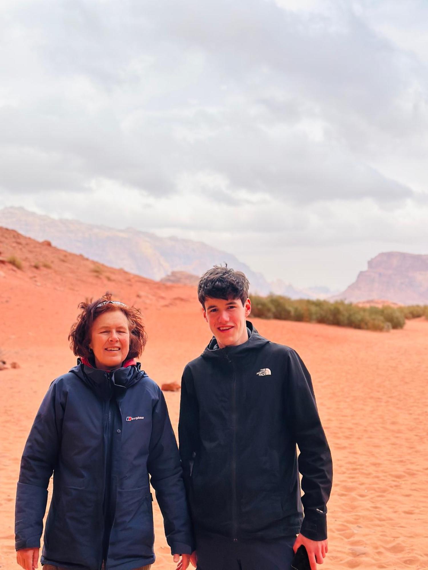 Wadi Rum Sunrise Camp ภายนอก รูปภาพ
